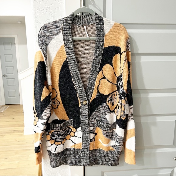 NWT Free People August Floral Cardigan - Picture 2 of 6
